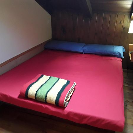 Refugi Rural Vall De Siarb Vandrarhem Llagunes Exteriör bild
